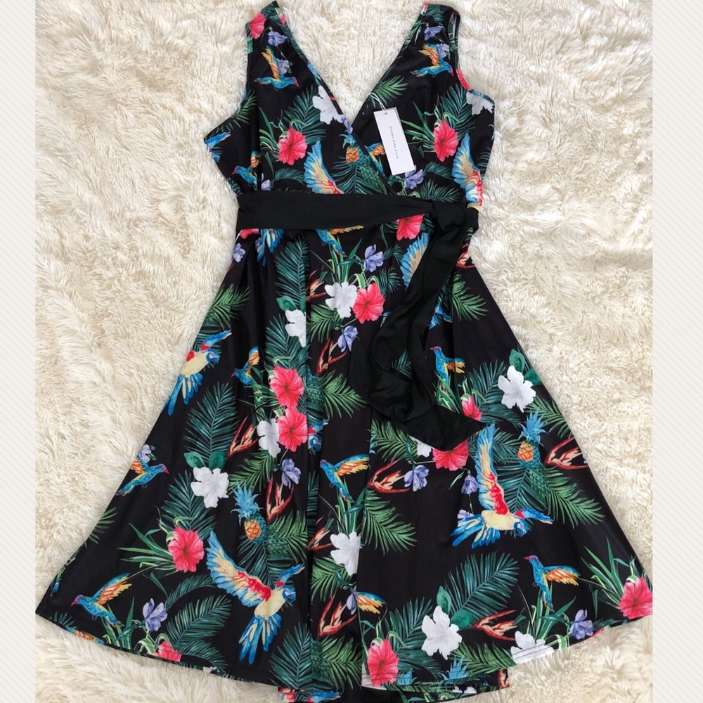 Rainforest Romance Midi Dress Faux Wrap 22/24 Plus - Picture 2 of 5